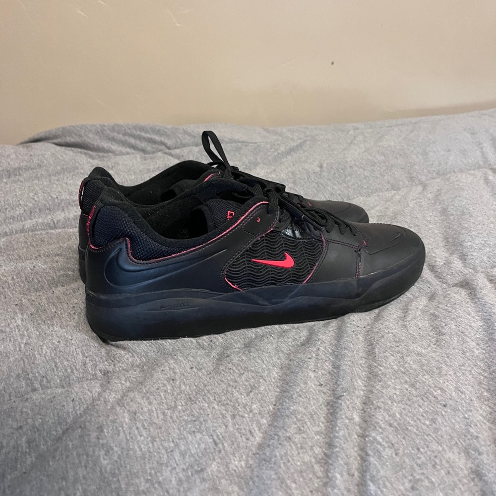 Nike SB Ishod Wair Bred